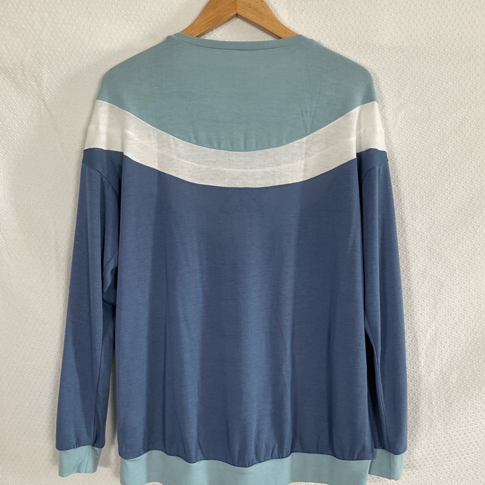 WeLoveFine x Adventure Time Ice Ice Hacci Sweater Med Ice Queen Cartoon Network - Picture 3 of 3